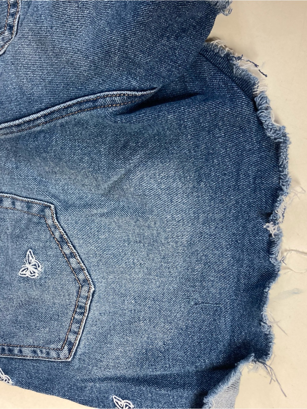 HOLLISTER California Butterfly Shorts - Picture 8 of 10